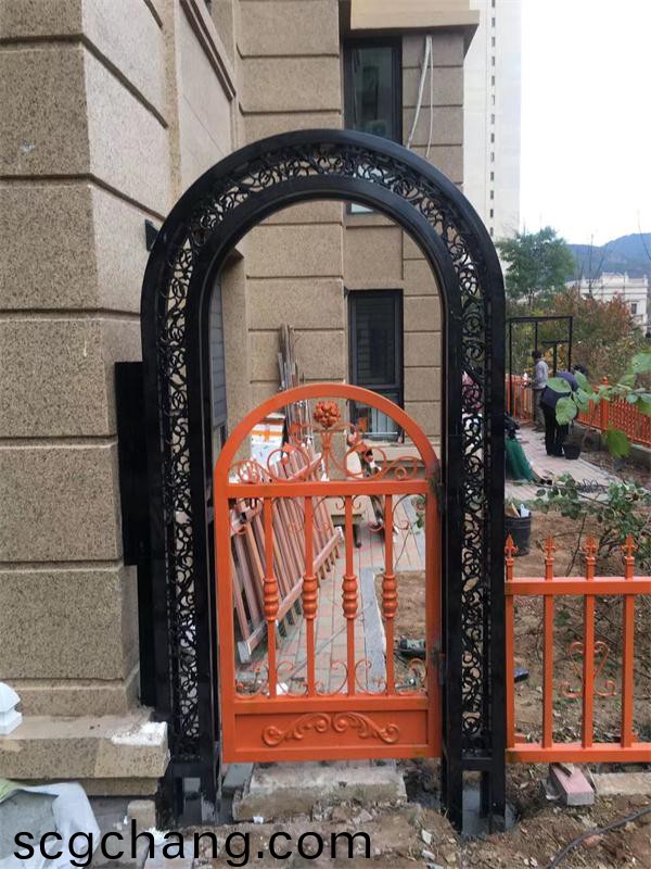 大連(lian)鐵(tie)藝